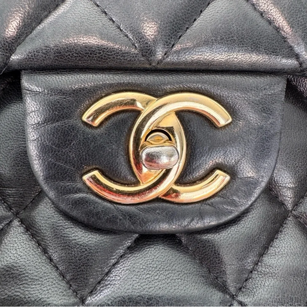 Auth. ✅ Chanel Black Maxi Lambskin Double Flap w/GHW ✨